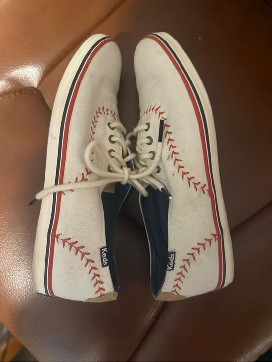 Keds Shoes - Women’s EUC 7 baseball Keds sneakers
